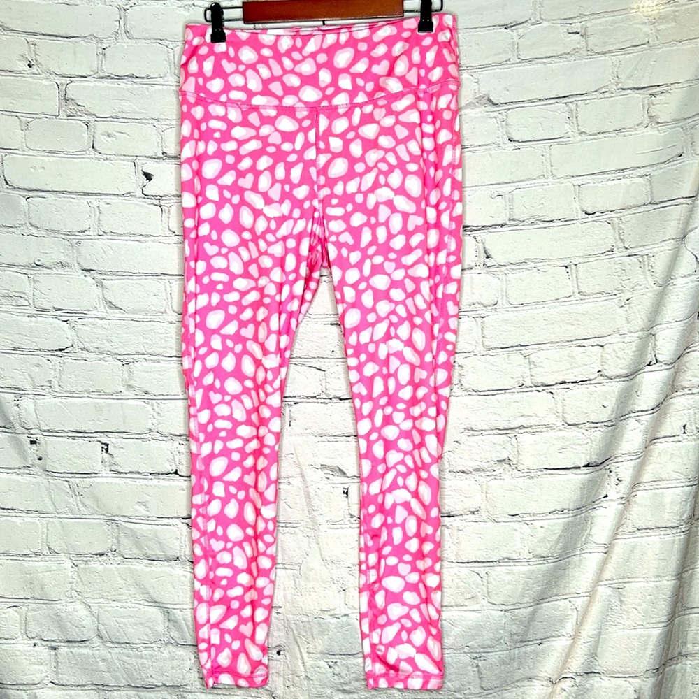 Crown & Ivy Pink & White Cheetah Print Athletic Pants Size Large
